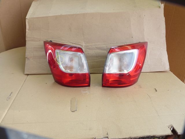 bontott FORD GRAND C-MAX Jobb Hátsó Lámpa