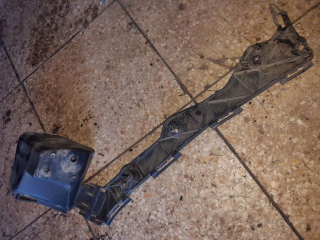 bontott FORD GRAND C-MAX Jobb hátsó Lökhárító Tartó (Műanyag)