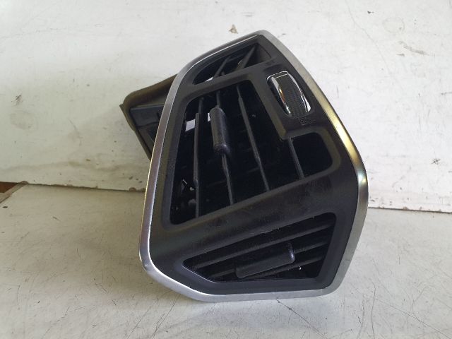 bontott FORD GRAND C-MAX Jobb Szellőző