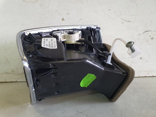 bontott FORD GRAND C-MAX Jobb Szellőző