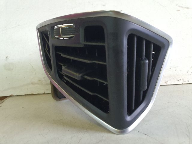 bontott FORD GRAND C-MAX Jobb Szellőző