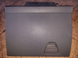 bontott FORD GRAND C-MAX Kesztyűtartó