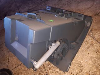 bontott FORD GRAND C-MAX Kesztyűtartó