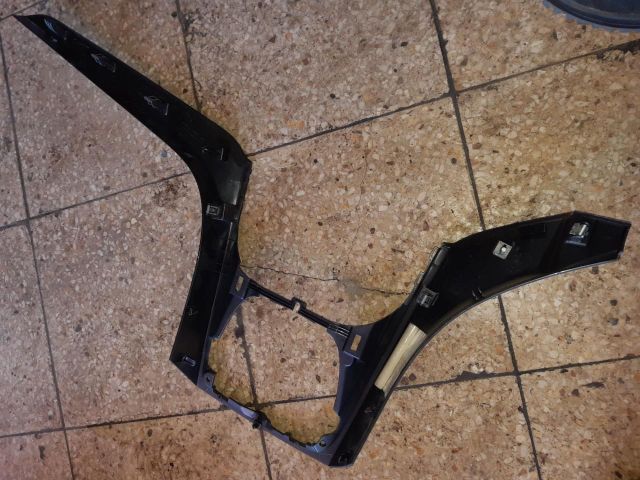 bontott FORD GRAND C-MAX Középkonzol Keret