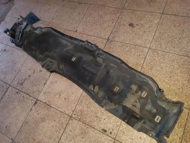 bontott FORD GRAND C-MAX Levélrács