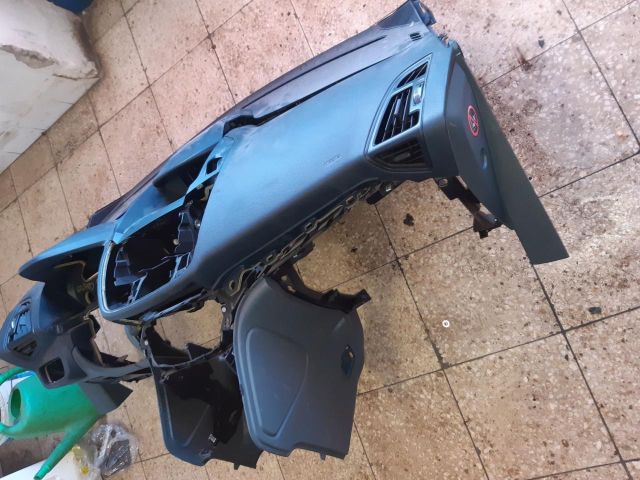 bontott FORD GRAND C-MAX Műszerfal Héj