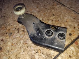 bontott FORD GRAND C-MAX Tolóajtó Sín Görgő