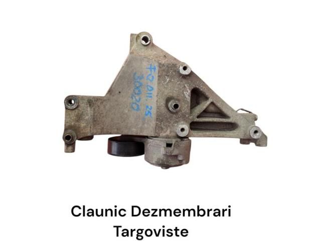 bontott FORD KA Generátor Tartó Bak