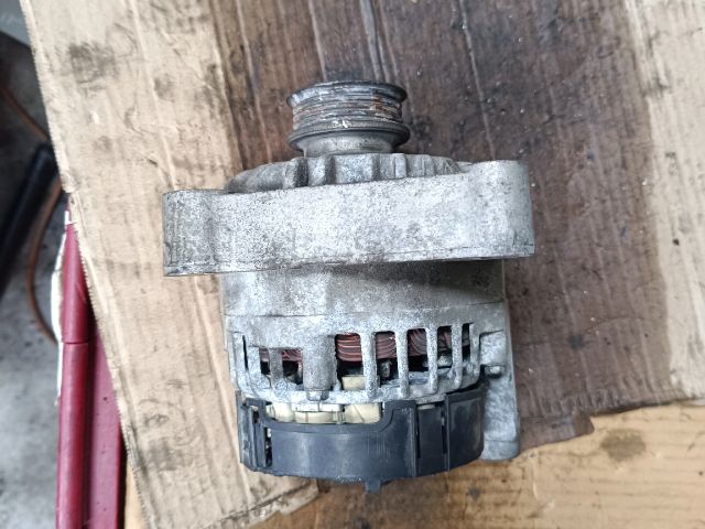 bontott FORD KA Generátor