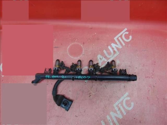 bontott FORD KA Porlasztó Sor / Híd