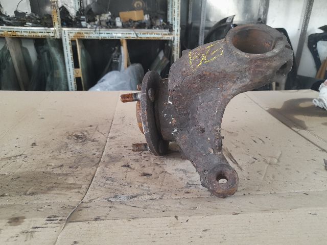 bontott FORD KA Bal első Csonkállvány Kerékaggyal