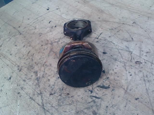 bontott FORD KA Dugattyú és Hajtókar