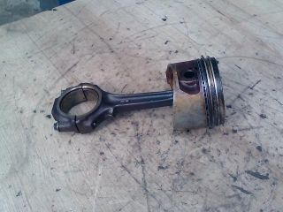bontott FORD KA Dugattyú és Hajtókar