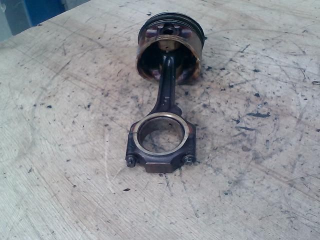 bontott FORD KA Dugattyú és Hajtókar