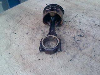 bontott FORD KA Dugattyú és Hajtókar