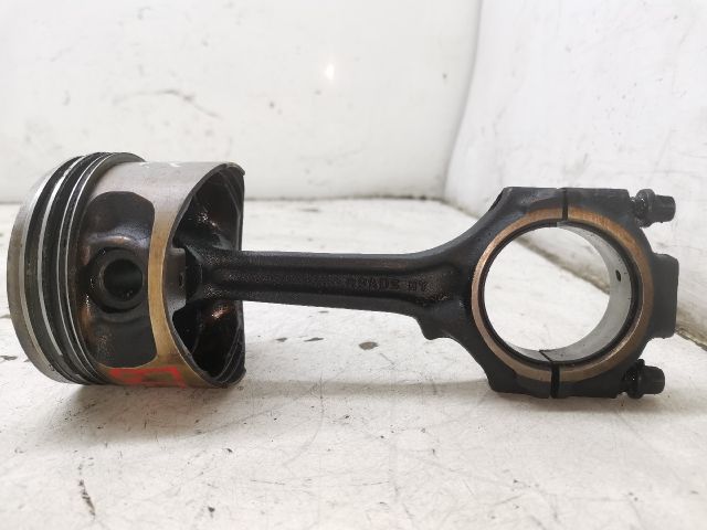 bontott FORD KA Dugattyú és Hajtókar