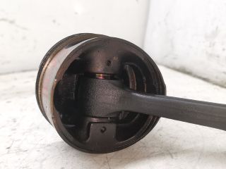 bontott FORD KA Dugattyú és Hajtókar