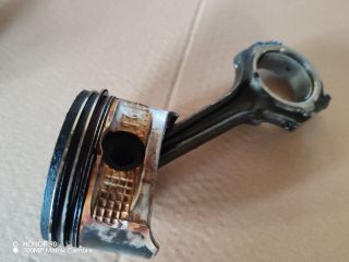 bontott FORD KA Dugattyú és Hajtókar