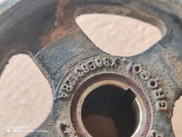 bontott FORD KA Főtengely Szíjtárcsa