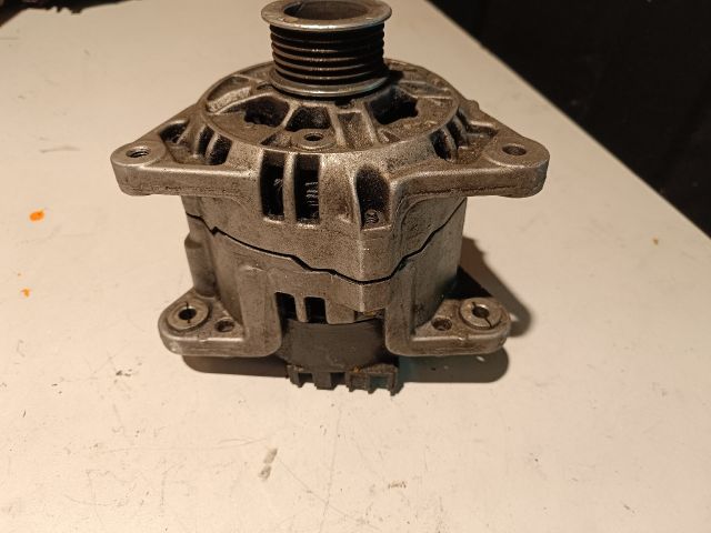 bontott FORD KA Generátor