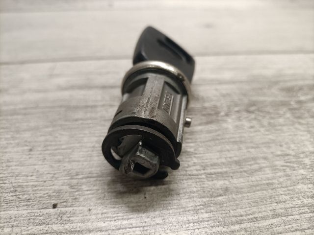 bontott FORD KA Gyújtáskapcsoló