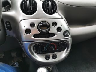 bontott FORD KA Jobb első Féknyereg Munkahengerrel