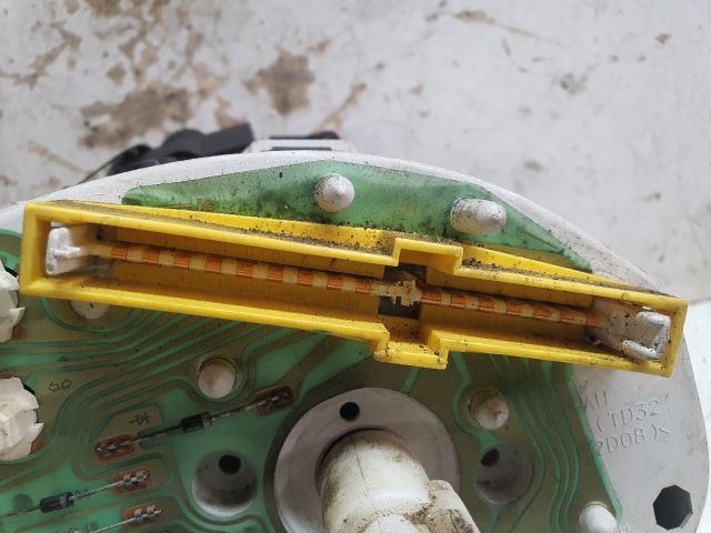 bontott FORD KA Kilométeróra