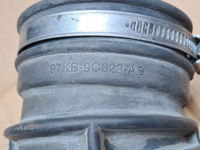 bontott FORD KA Légbeömlő Cső