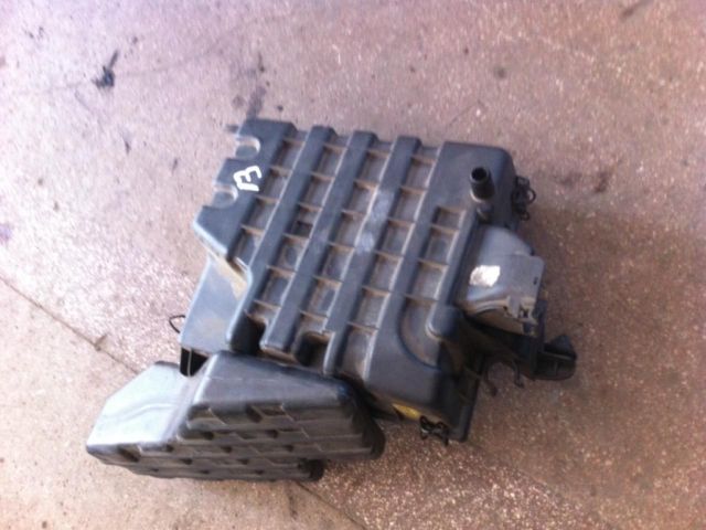 bontott FORD KA Légszűrő Ház