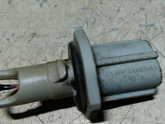 bontott FORD KA Levegő Jeladó