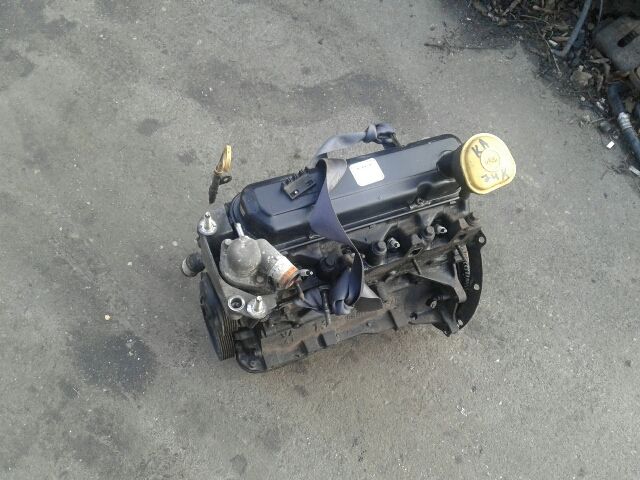 bontott FORD KA Motor (Fűzött blokk hengerfejjel)