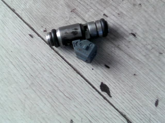 bontott FORD KA Porlasztó (1 db)