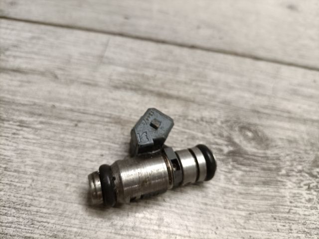 bontott FORD KA Porlasztó (1 db)