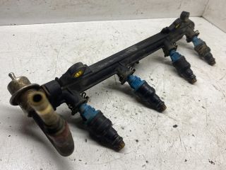 bontott FORD KA Porlasztó Sor / Híd