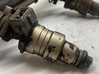 bontott FORD KA Porlasztó Sor / Híd