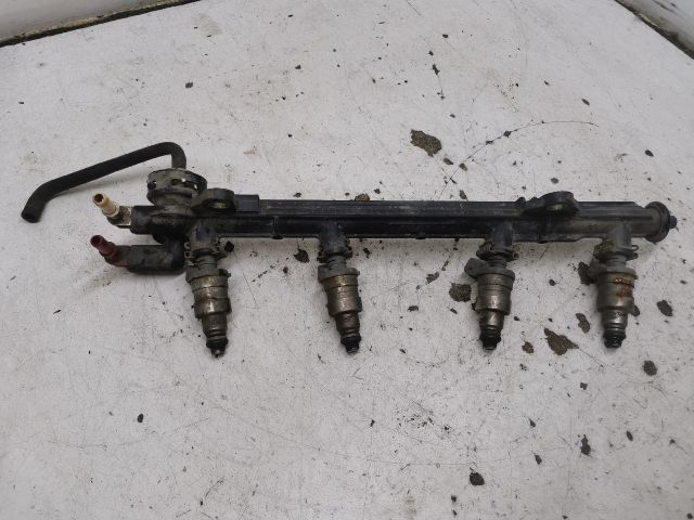 bontott FORD KA Porlasztó Sor / Híd