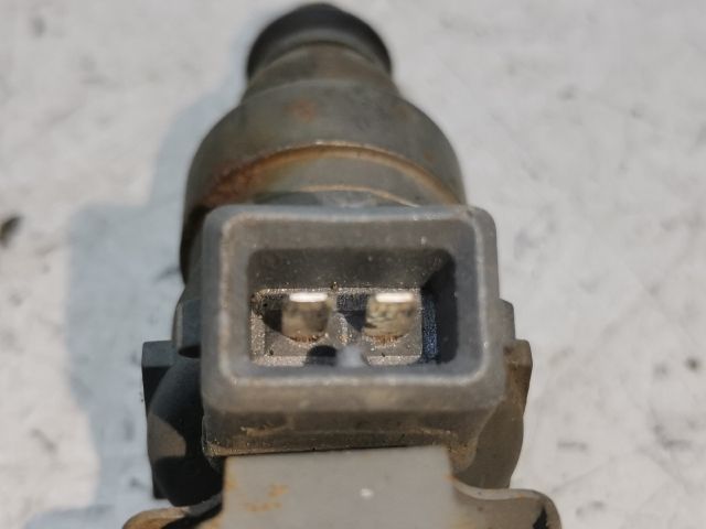 bontott FORD KA Porlasztó Sor / Híd