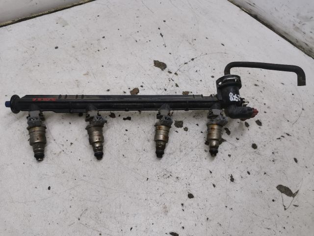 bontott FORD KA Porlasztó Sor / Híd