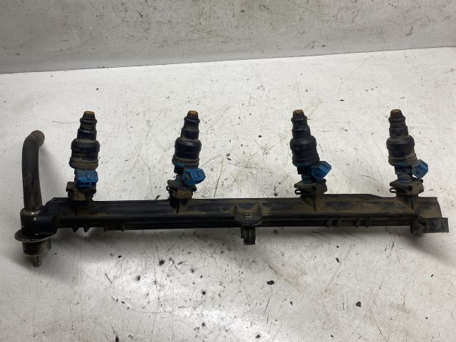 bontott FORD KA Porlasztó Sor / Híd