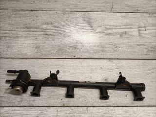 bontott FORD KA Porlasztó Sor / Híd