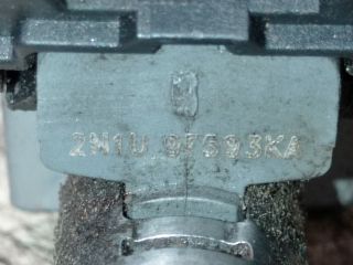 bontott FORD KA Porlasztó Sor / Híd