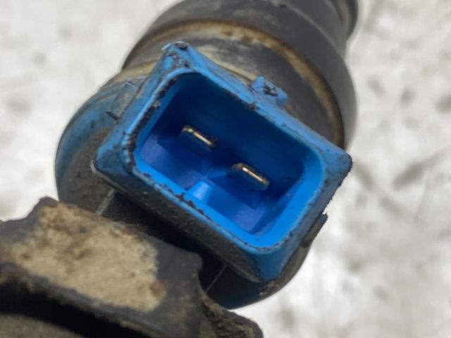 bontott FORD KA Porlasztó Sor / Híd