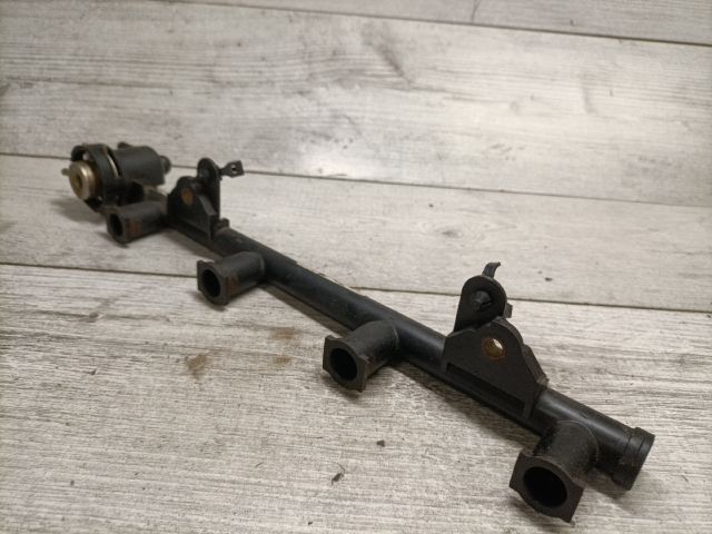 bontott FORD KA Porlasztó Sor / Híd