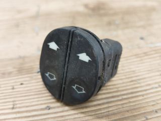 bontott FORD KA Ablakemelő Kapcsoló Négyes / Kettes