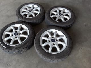 bontott FORD KA Alufelni Szett Gumival