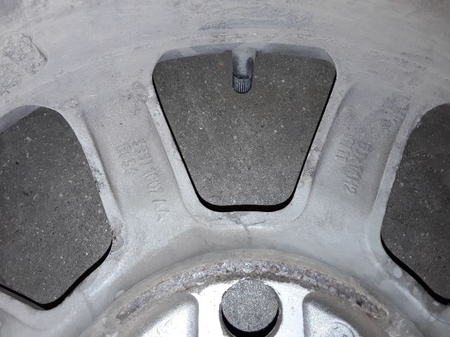 bontott FORD KA Alufelni Szett Gumival