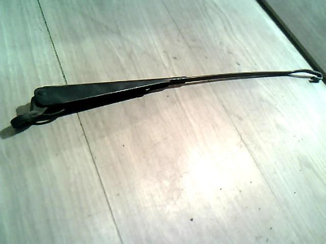 bontott FORD KA Bal első Ablaktörlő Kar