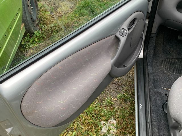 bontott FORD KA Bal első Ajtó (Üres lemez)