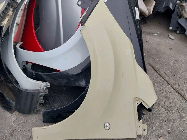 bontott FORD KA Bal első Sárvédő