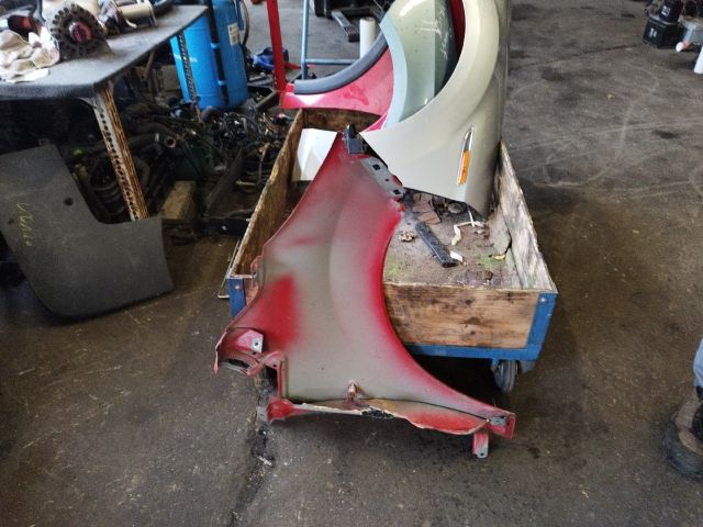 bontott FORD KA Bal első Sárvédő